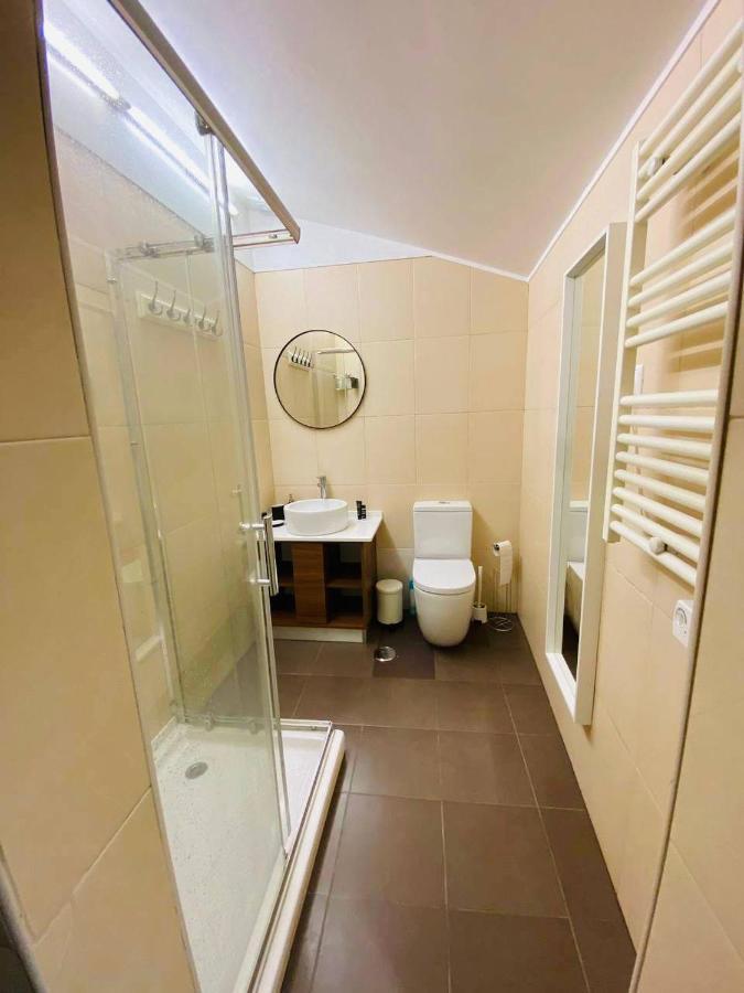Private Room Trafaria Экстерьер фото